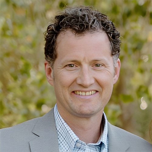 family dentist orthodontist element dental orthodontics north houston east texas TX team Dr Ari Valverde