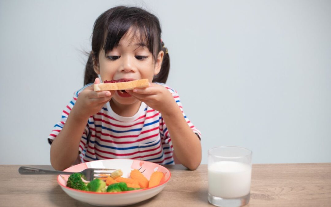 Tooth-Friendly Snacking: A Guide to Smart Food Choices for Kids