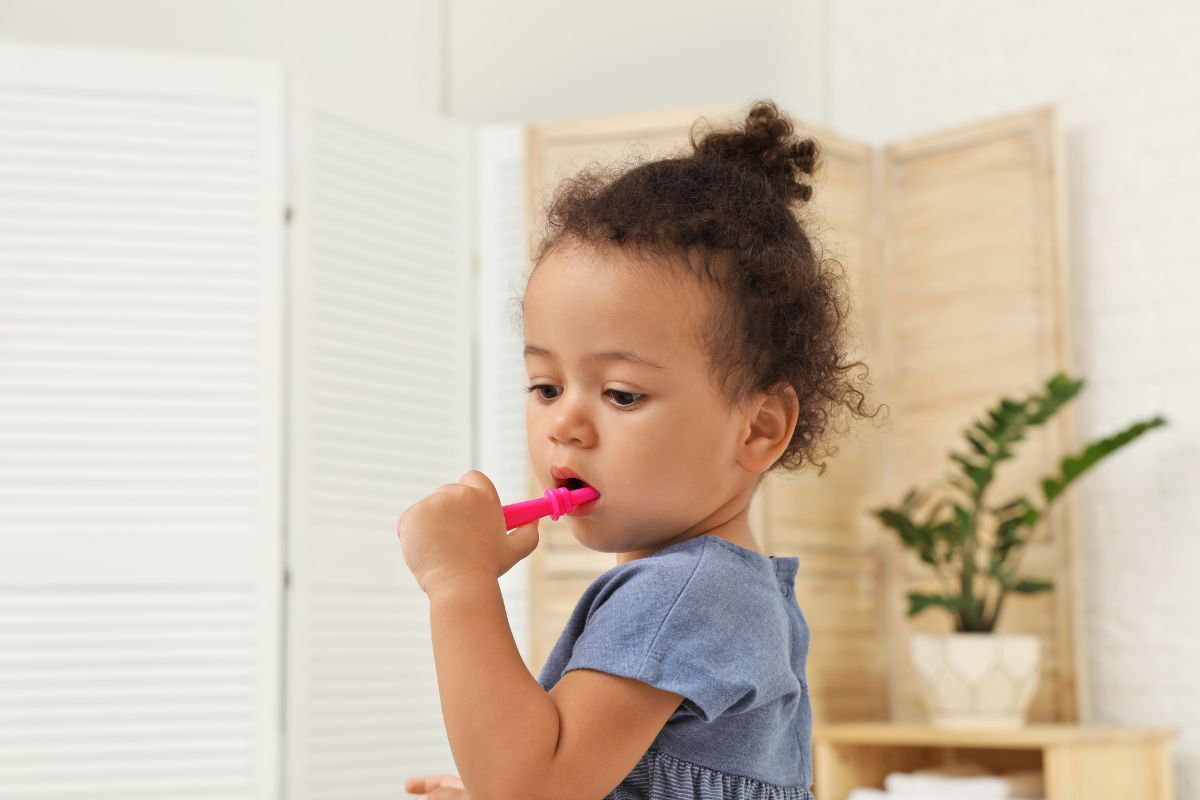 How to Clean Your Baby’s Gums and First Teeth